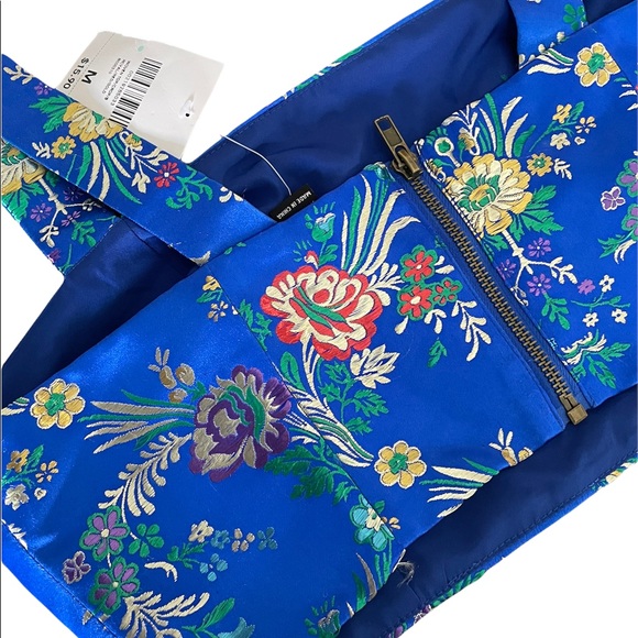 NEW W/ tags crop top - Picture 2 of 4